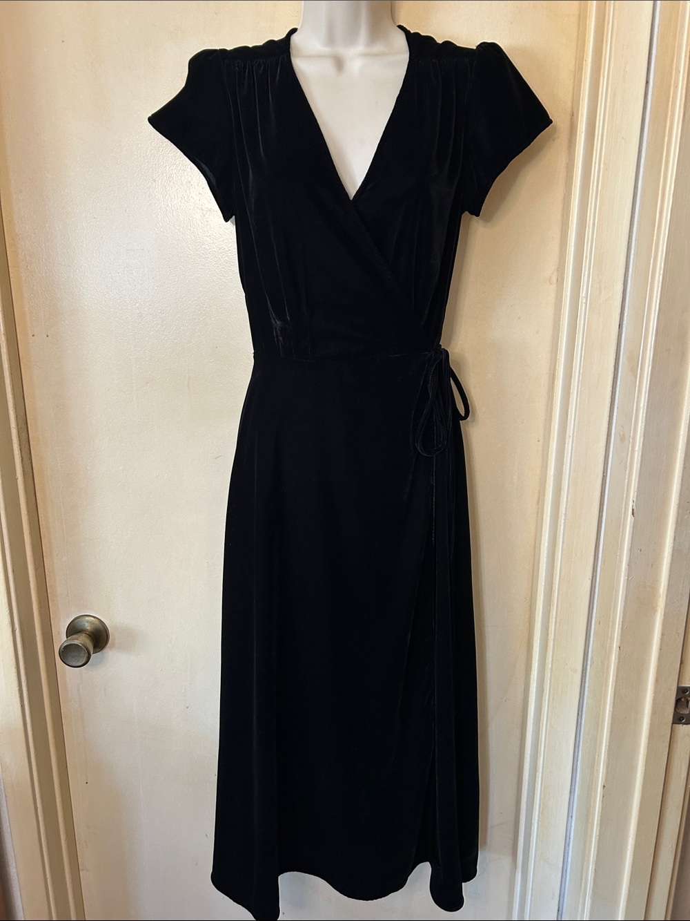 GAP Black Velvet Midi Wrap Dress size XS